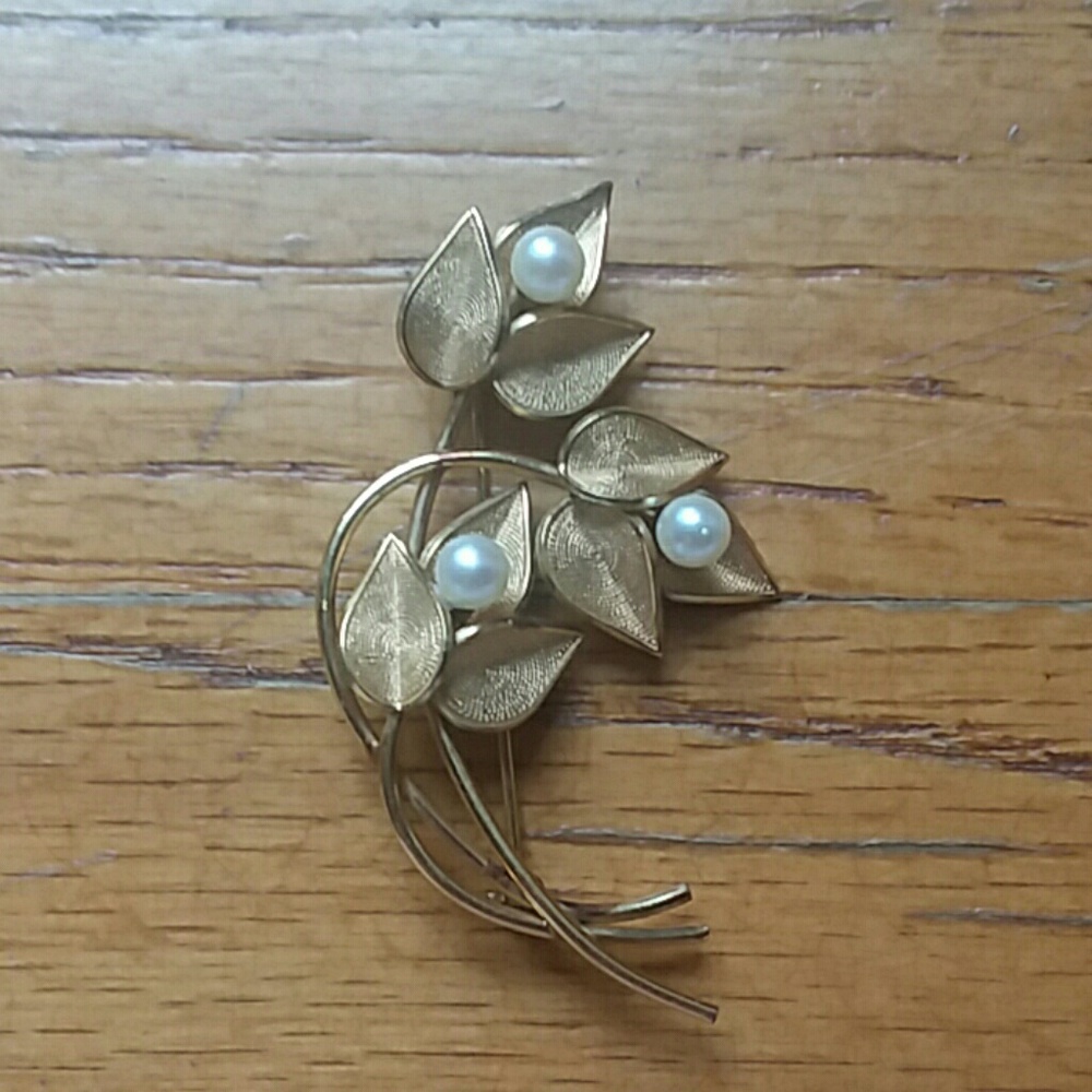 Golden Pearl Floral Brooch